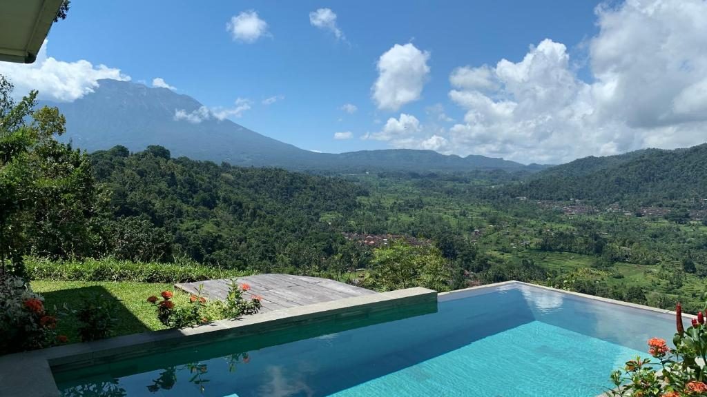 Penginapan Favorit dengan Pemandangan Alam Menawan