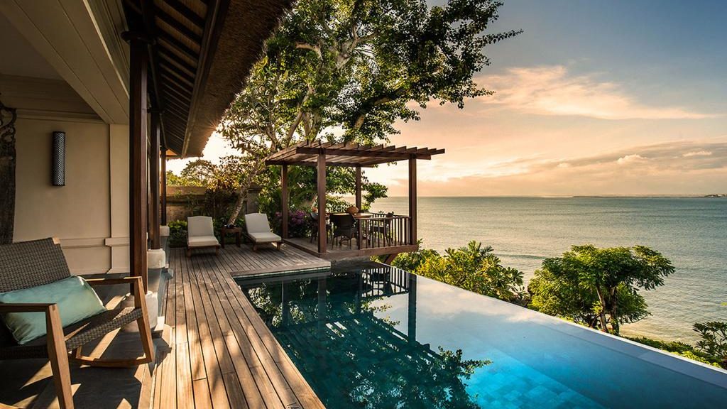 Tempat Staycation Mewah dengan Fasilitas Lengkap